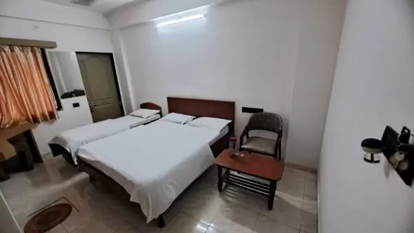 3 bed room