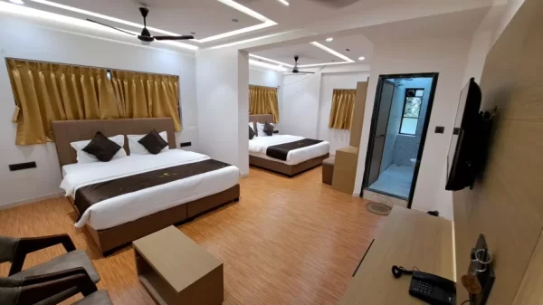 4 bed room with ac