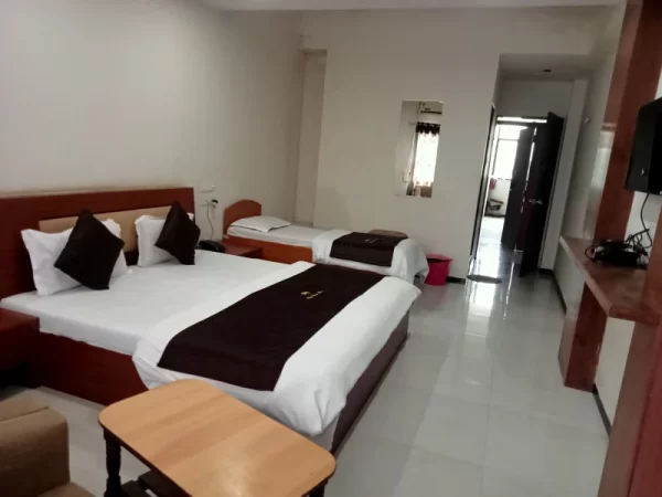 3 bed room